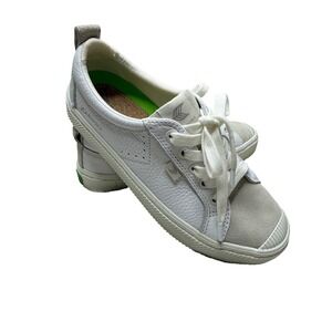 Cariuma OCA Low White Pebbled Leather Suede Sneakers